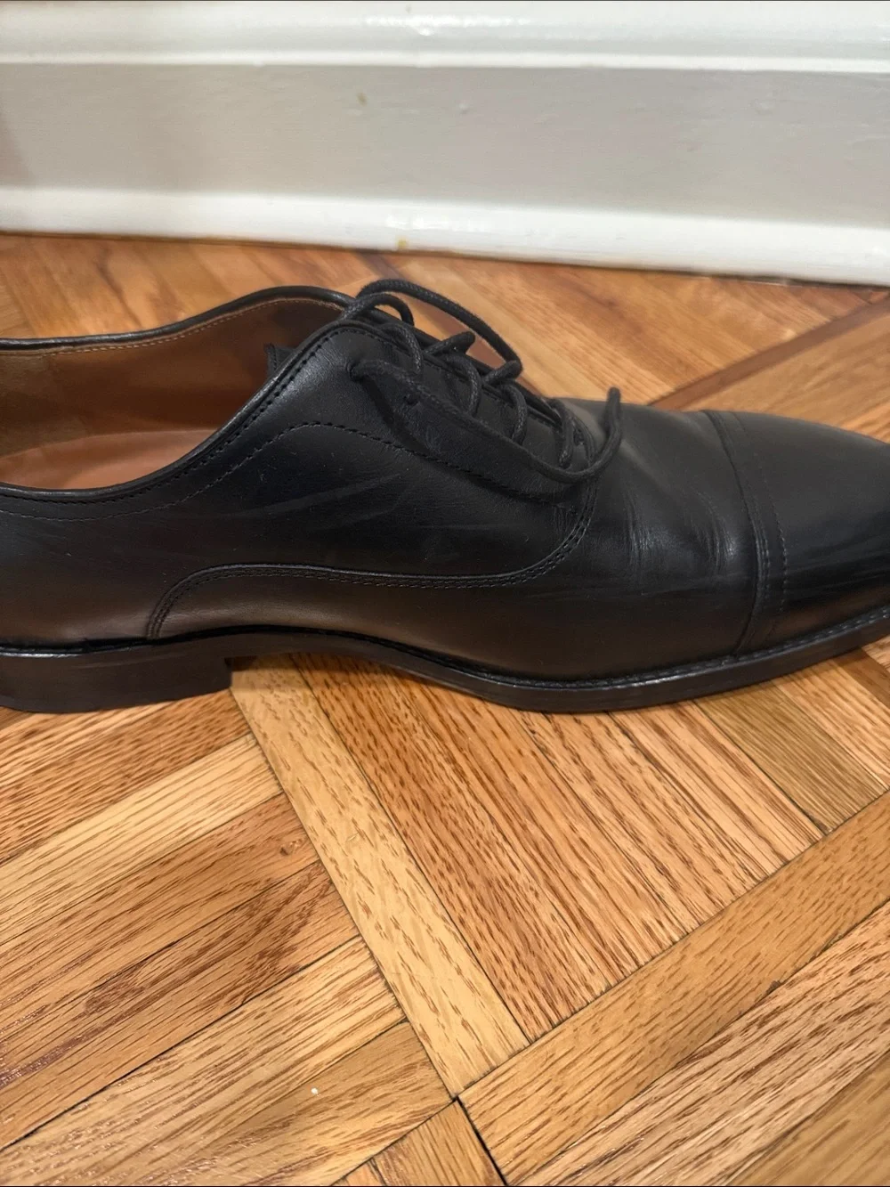 Johnson and Murphy Sullivan Black Leather Cap-Toe Oxford Dress Shoes - Men